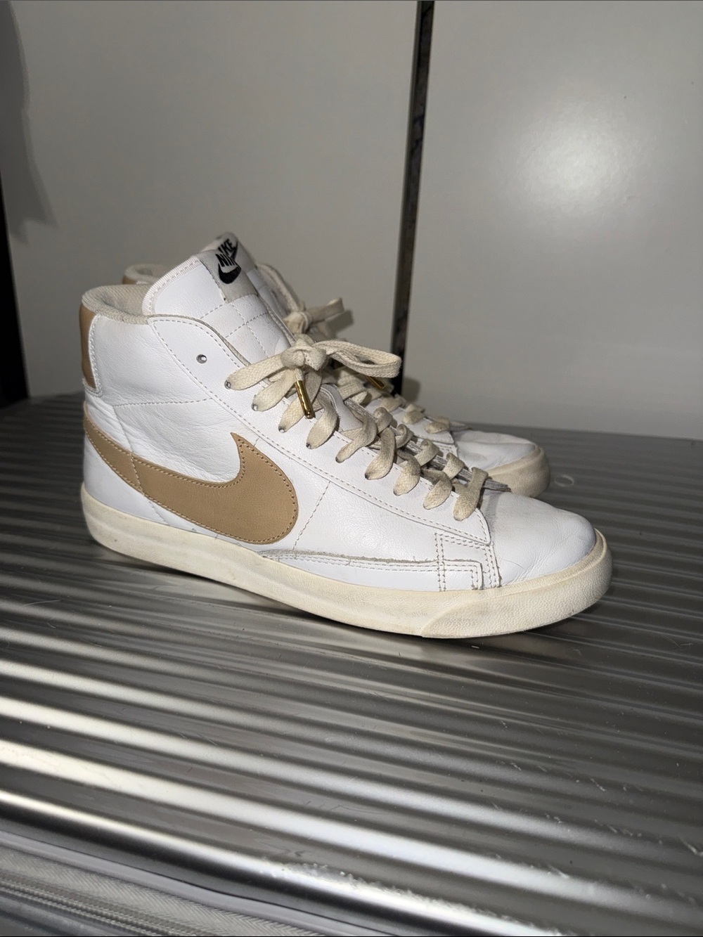 Nike High-Top Blazer